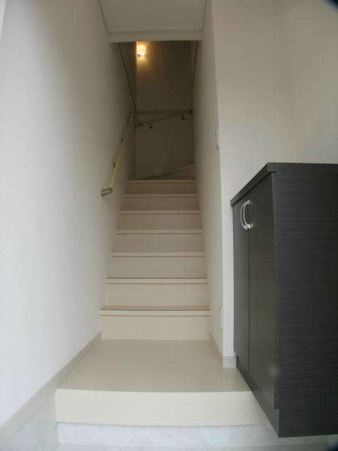 ルーセントブロッサム 玄関