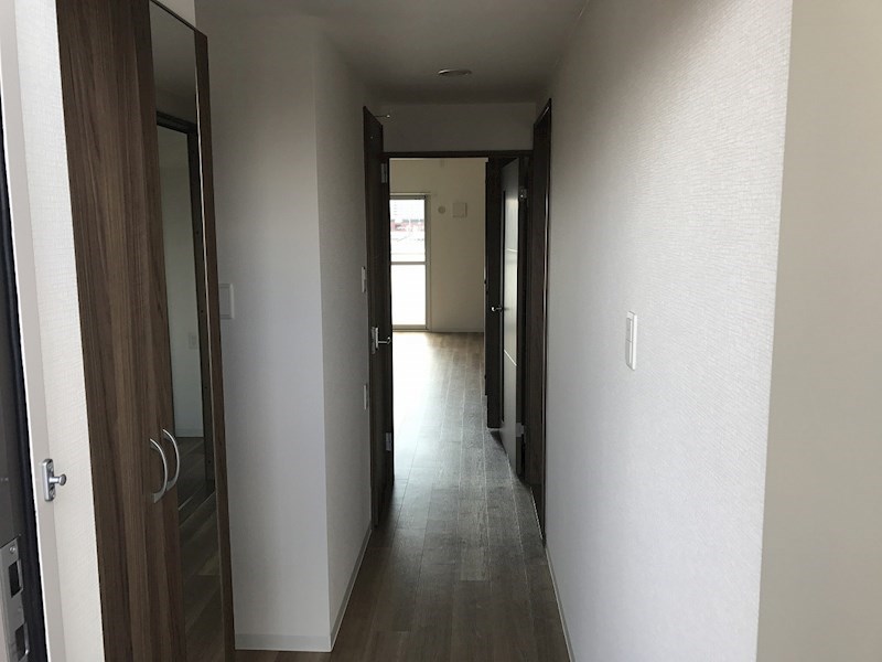 リラスクエア八尾宮町Ⅱ 玄関