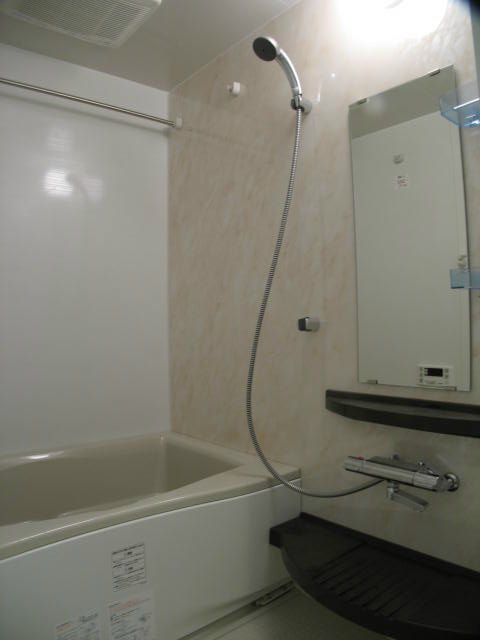 リリー･ラ･アルディス 風呂画像