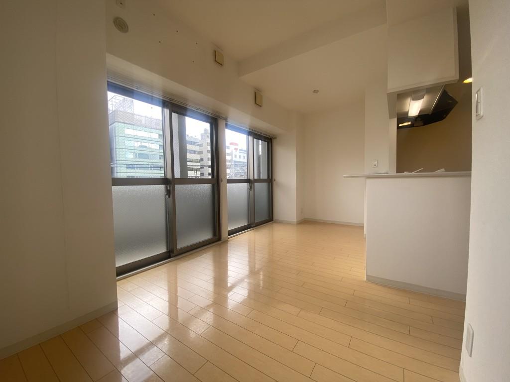 メゾンクラウン鷺洲 リビング