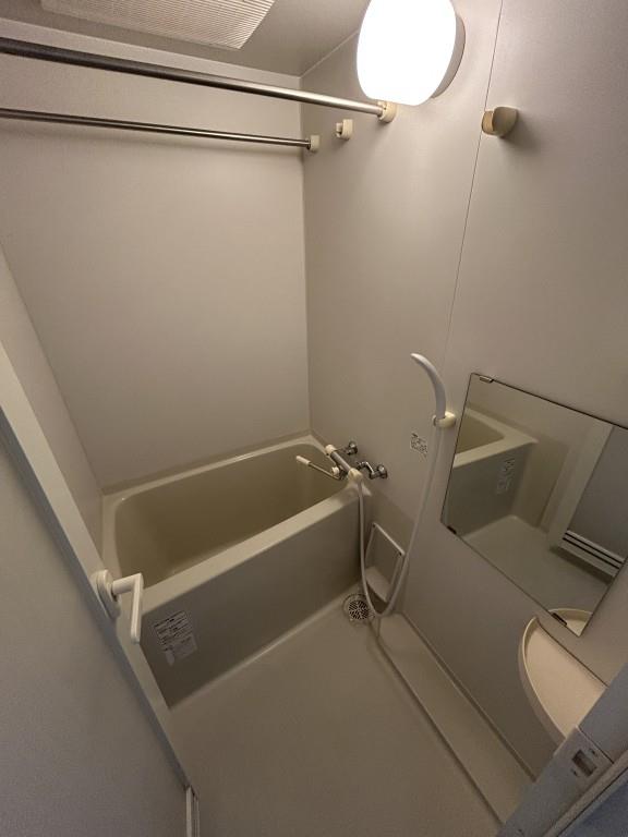 コンフォールメゾン 風呂画像