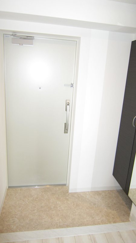 プロスペランド府中 玄関