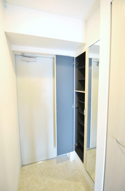 フルール・ラ・メール 玄関