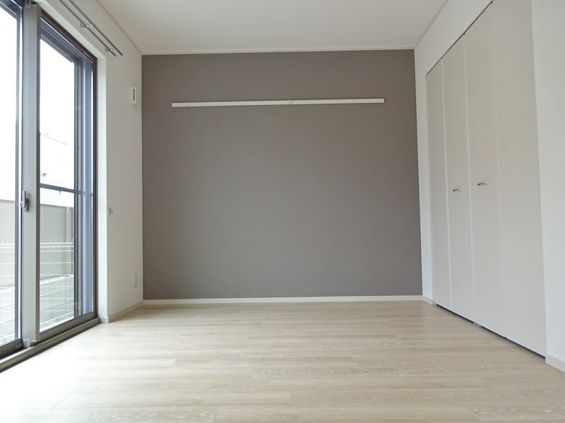 ファミーユ大阪高槻 ベッドルーム