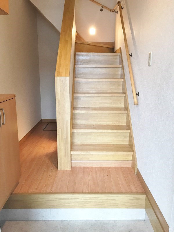 カーサ高尾 玄関