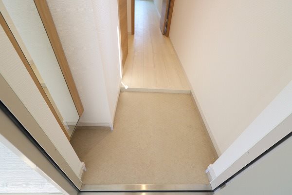 ヴァンデミーア鳥羽 玄関