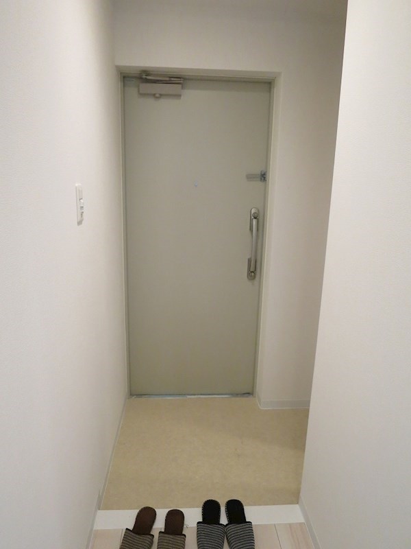 ビビアンパレス桜川公園 玄関