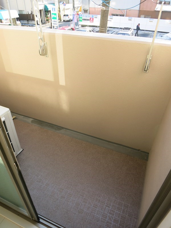 クレシェンテ梅月 ベランダ