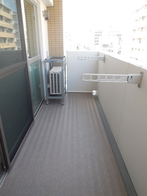 ルシア新大阪 ベランダ