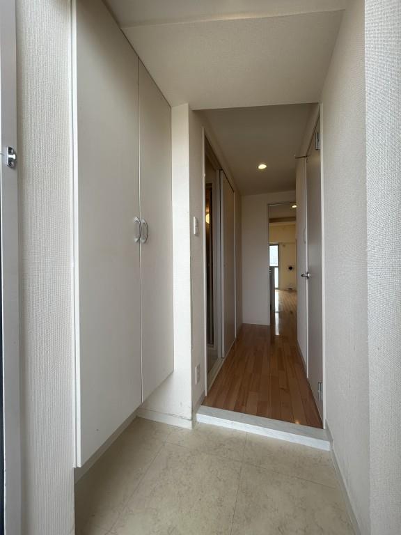 ラ クレール フォンテーヌ 玄関