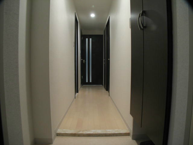 レジデンスヒルズ 玄関