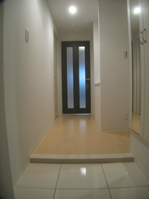 アロッジオ 玄関