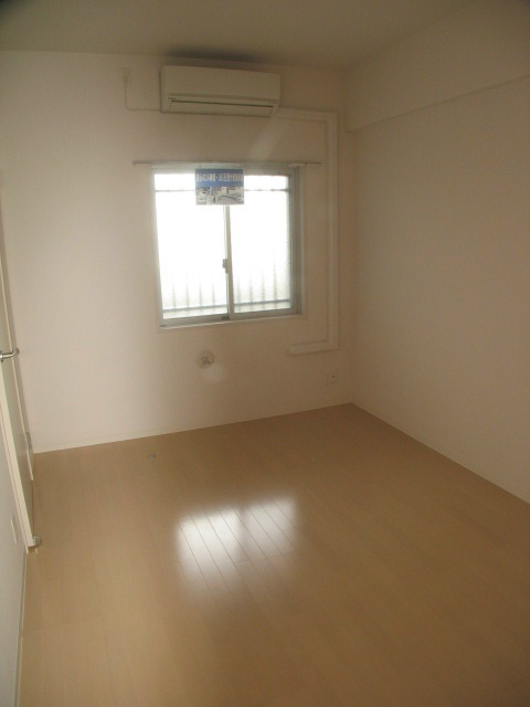 アロッジオ ベッドルーム