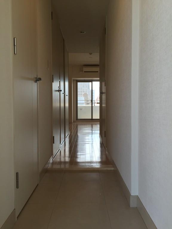 セイワパレス大手前西 玄関