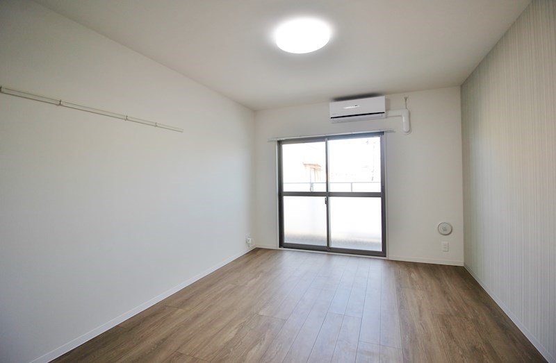 フローリッシュプレイス リビング