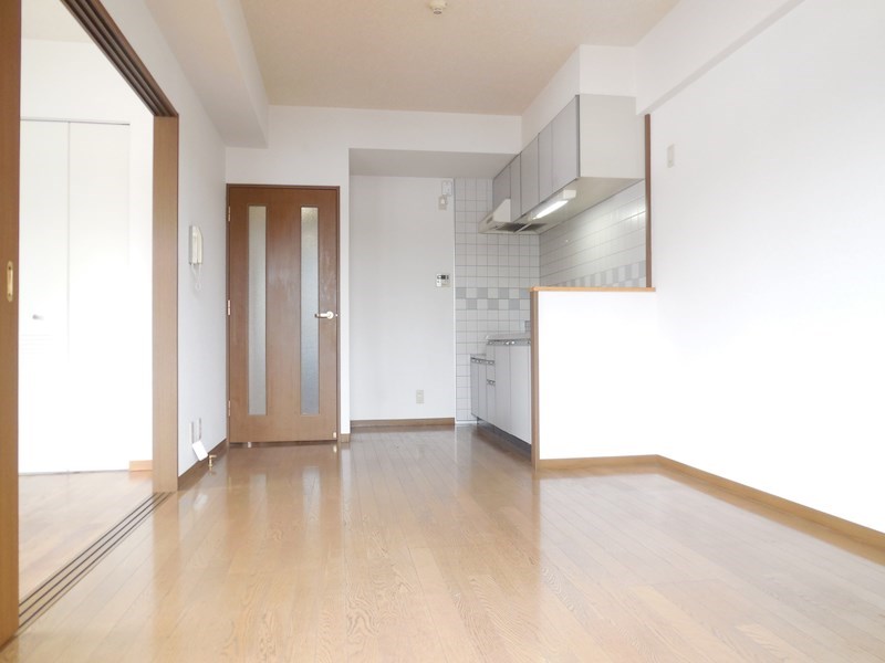 ミレニアム リビング