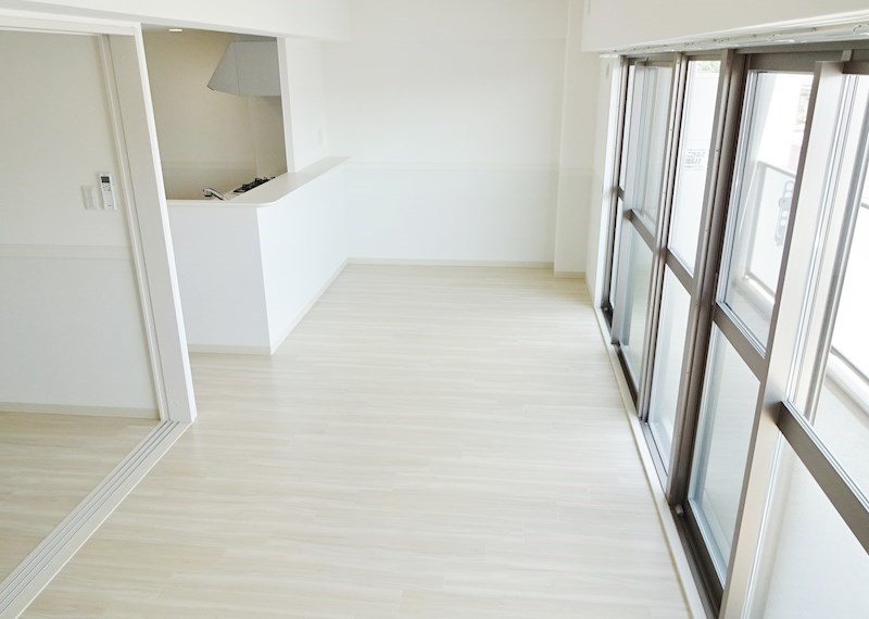 ネオコート上土室（カミハムロ） リビング