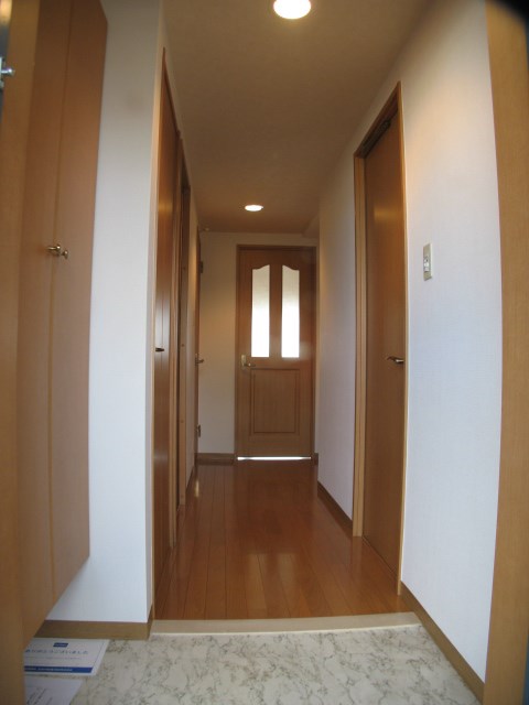 コートアベニュー 玄関