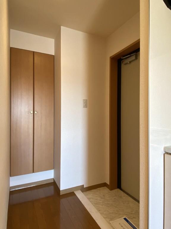 コンフォートイケダ 玄関