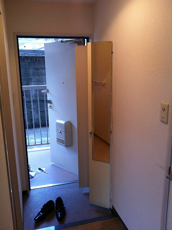 カサベルテ 玄関