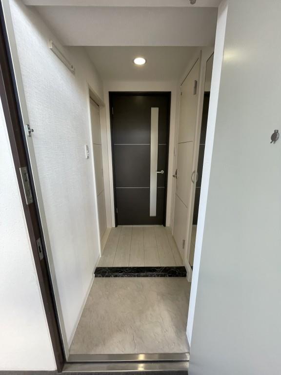 レジデンス南桜塚 玄関