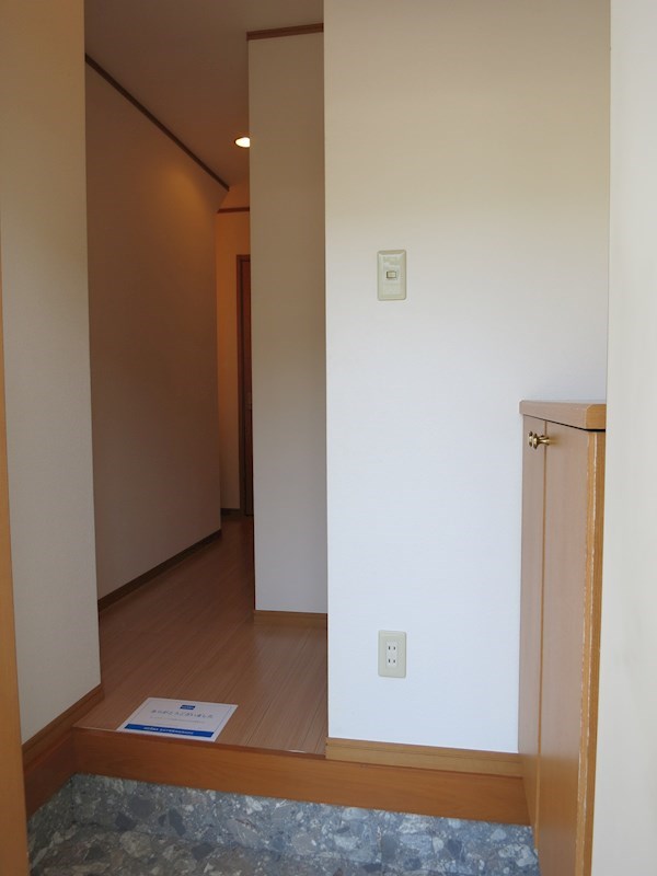 メゾン ラヴィール 玄関