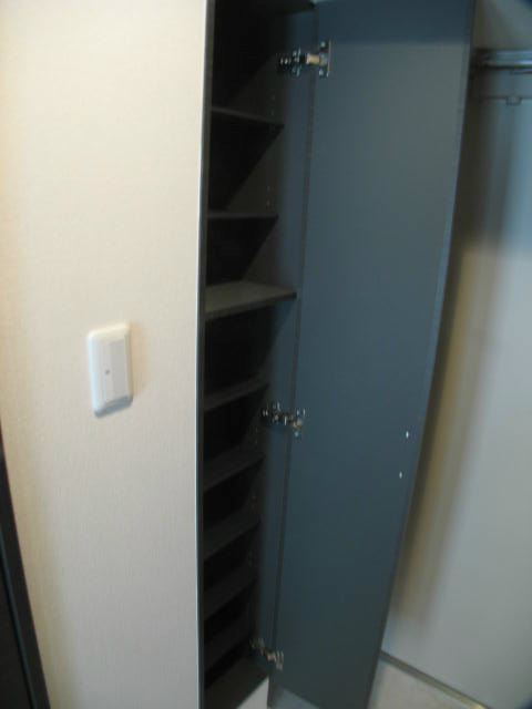 アン･ボルヌ その他4