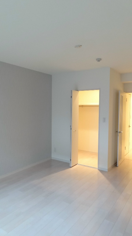 シェリール エヴァン ベッドルーム