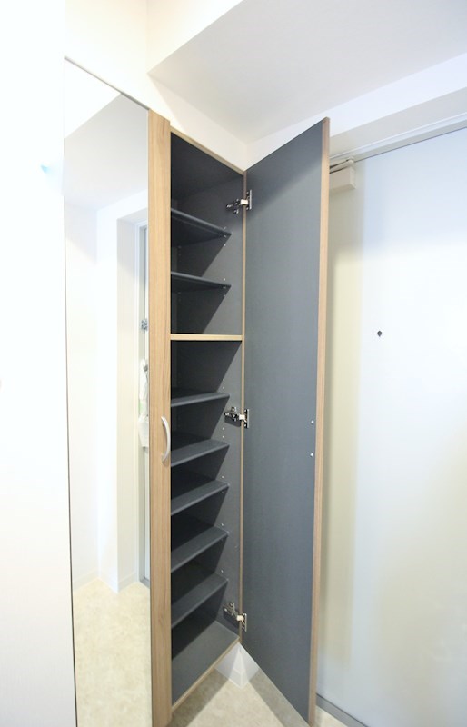 ソレアード並木 玄関