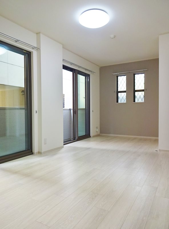 ハイウェイブ高槻 リビング