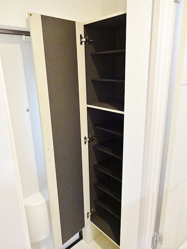 ハイウェイブ高槻 玄関