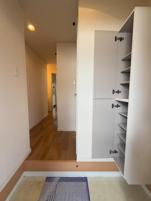 ラディエ足原 リビング