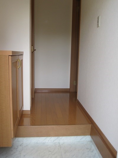 リマーレソプラ弐番館 玄関