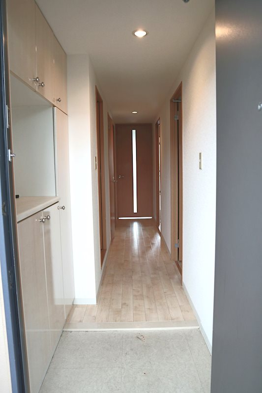 フォレスト武庫之荘本町 玄関