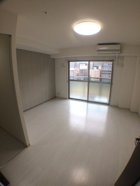 エル･イソベ三宮 リビング