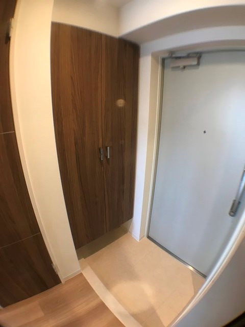 ブルーメ本山 玄関