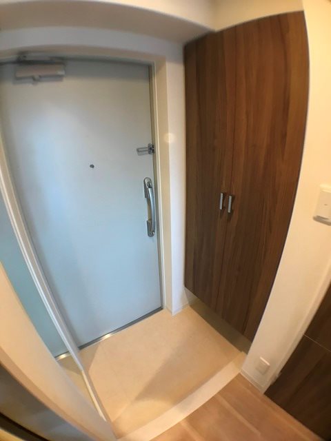 ブルーメ本山 玄関