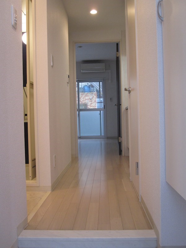 グランシャリオ（藤沢市） 玄関