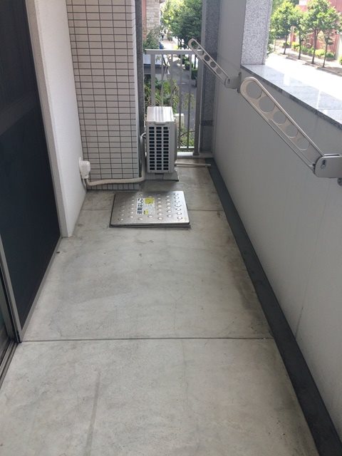 エル･イソベ三宮 ベランダ