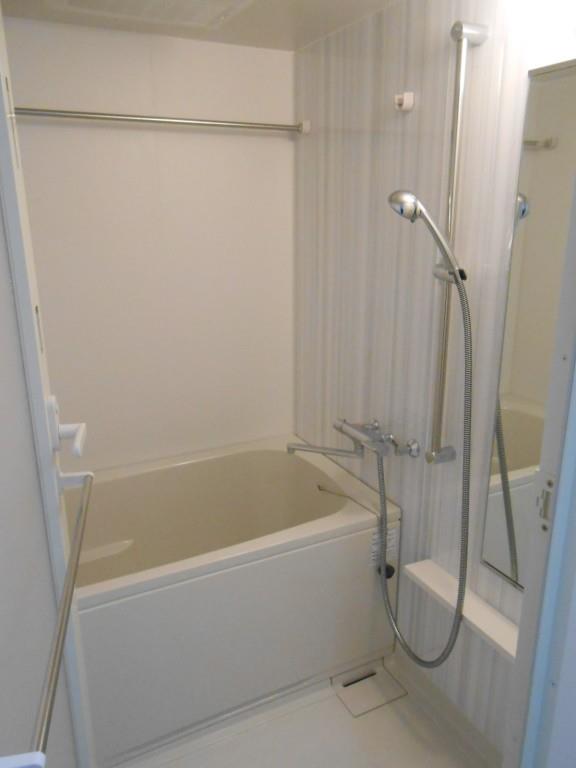 IE 新栄 風呂画像