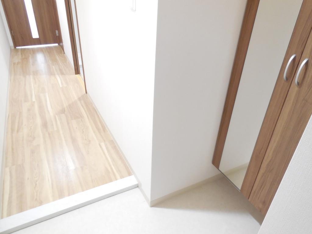 ラディアント 玄関