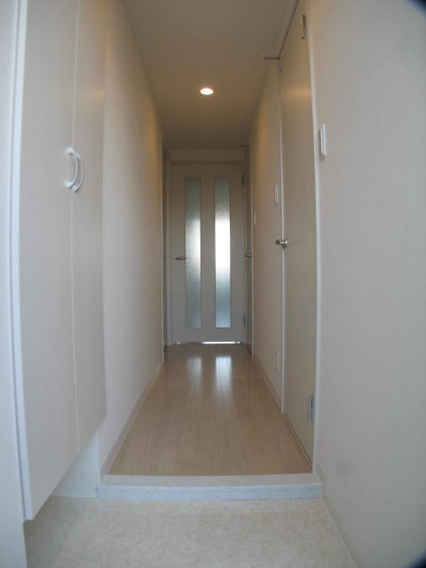 レ・ゼールⅡ 玄関