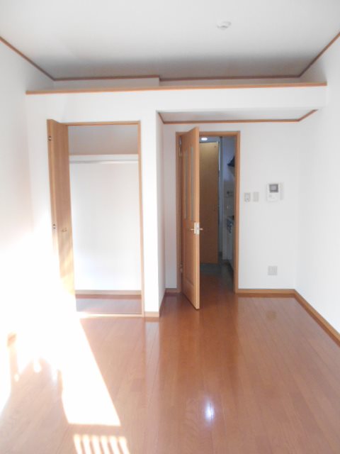 メディオクレストB リビング