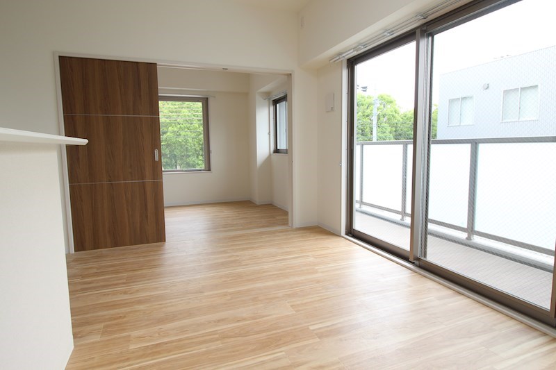 コゥジィコート御幣島駅前 リビング