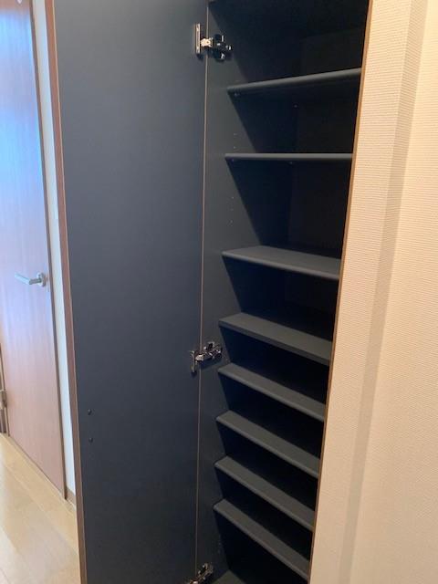 メゾン・ド・リュミエール 玄関