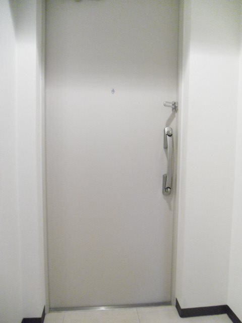 エスペーロ神田 玄関