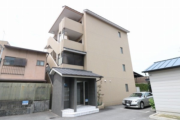 ヴェルキューブ石雲 外観写真