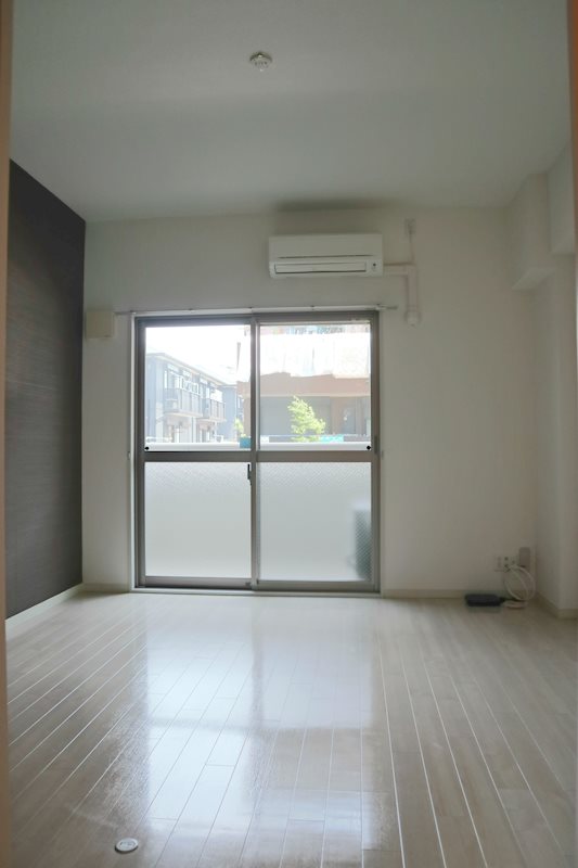 シェリール コート リビング