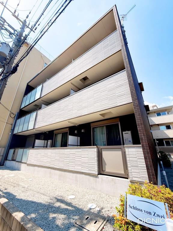 シュロスフォンツヴァイ 303号室 外観
