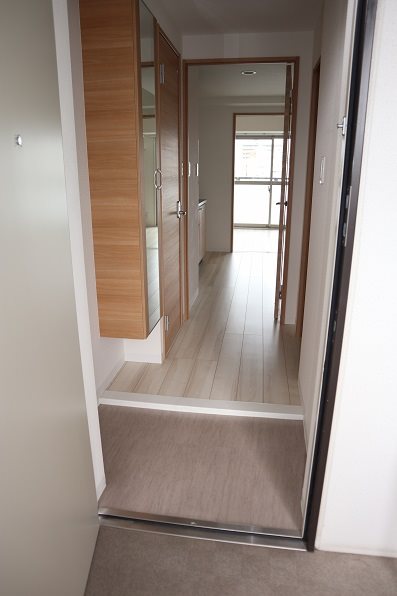 グレースエビス 玄関